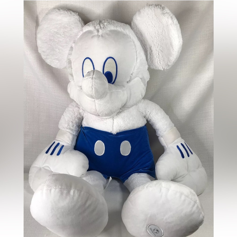 Disney Snow Mickey Mouse 18” Stuffed Animal